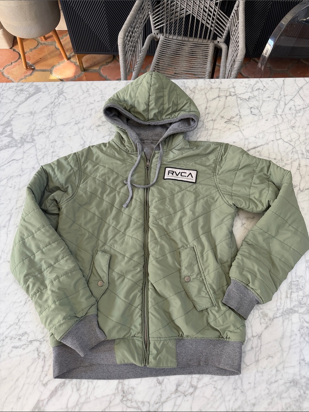 RVCA Men’s Reversible Quilted Jacket Coat Sz M